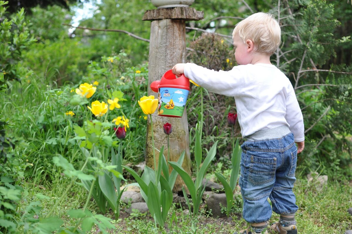 Goldschatz-Suche im Garten für Kinder