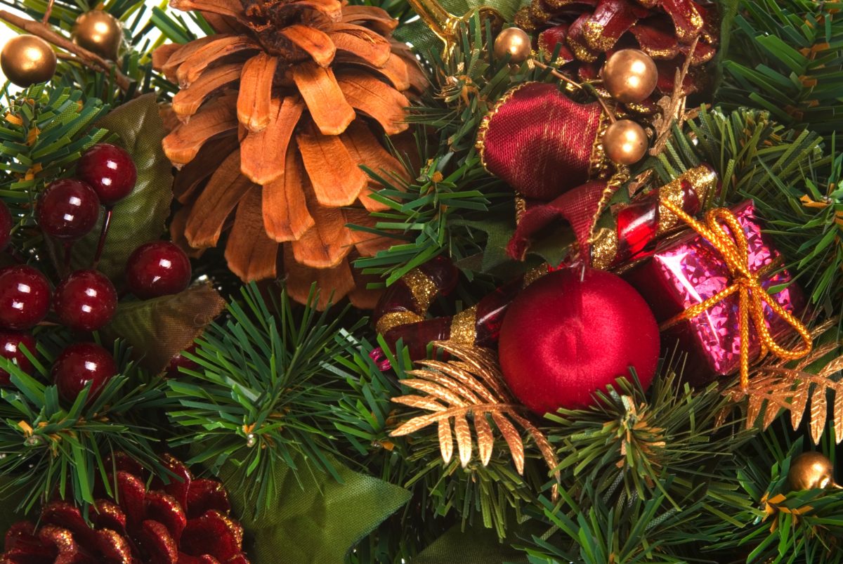 Weihnachtliche Blumensträuße: Zauberhafte Akzente für die Festtage